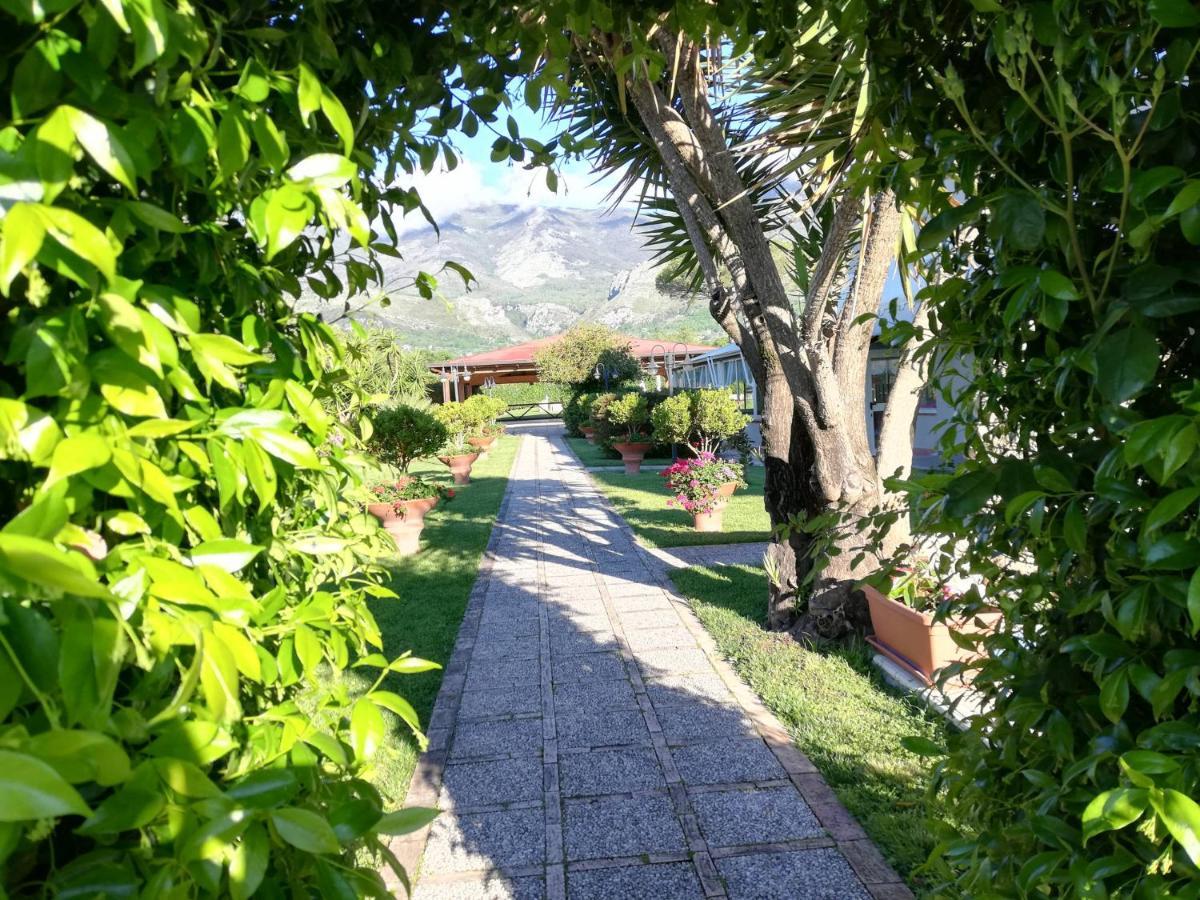 Saturnia Garden B&B Spigno Saturnia Buitenkant foto